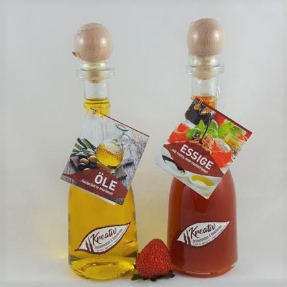 07 Erdbeeressig mit Orange auf Olivenöl